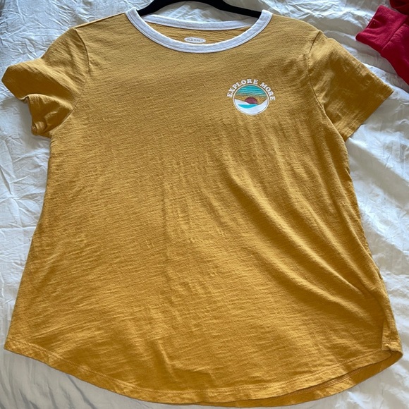 Old Navy T-shirt - Picture 1 of 2